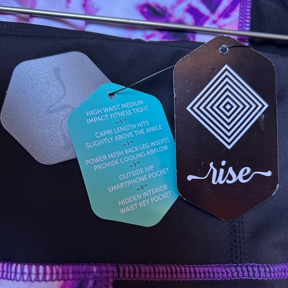 NEW Lularoe Rise Fearless Purple Capri Leggings Athleisure Athletic Plus 3X 3XL - Picture 12 of 15
